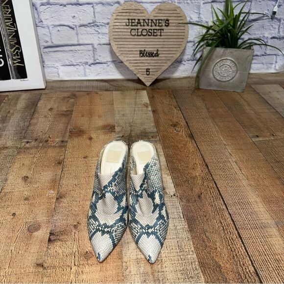 Cinda Mule in blue Snake Print
DOLCE VITA - Picture 3 of 9